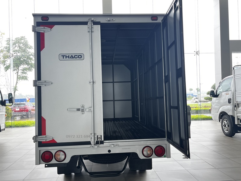 Thùng xe sản xuất hiện đại