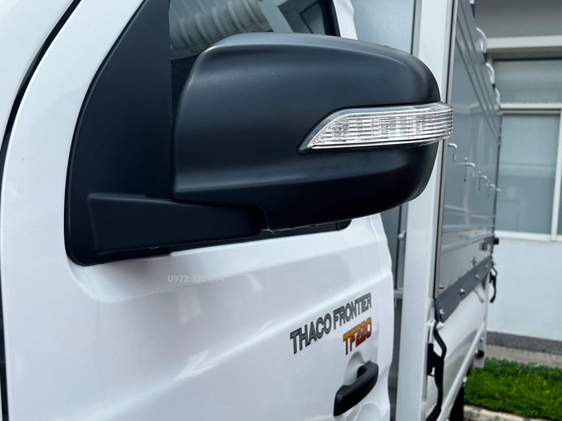 Tích hợp xy nhan trên gương xe