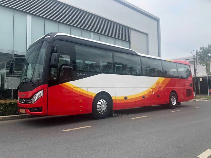 xe bus thaco 