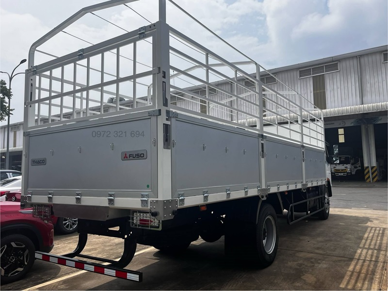 THÙNG XE FUSO FI170